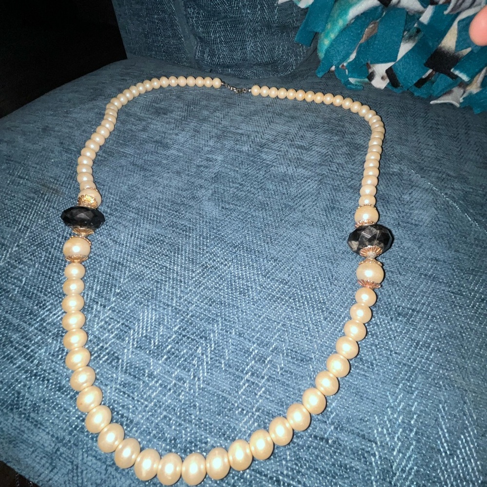 Chic Pearl Necklace with Black and Gold Accents